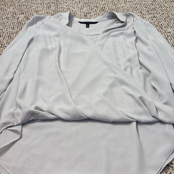 White House Black Market Gray Wrap Bubble Front Blouse with Tiny Studs. Size 8 - Picture 8 of 13